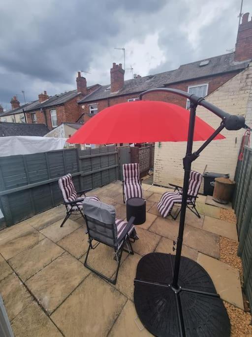 Cheerful 3-Bedroom House Brierley Hill Esterno foto